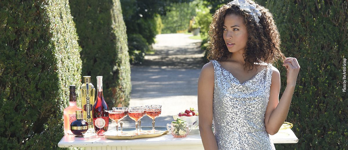 fashion-2017-sparkle-dress International: Wales