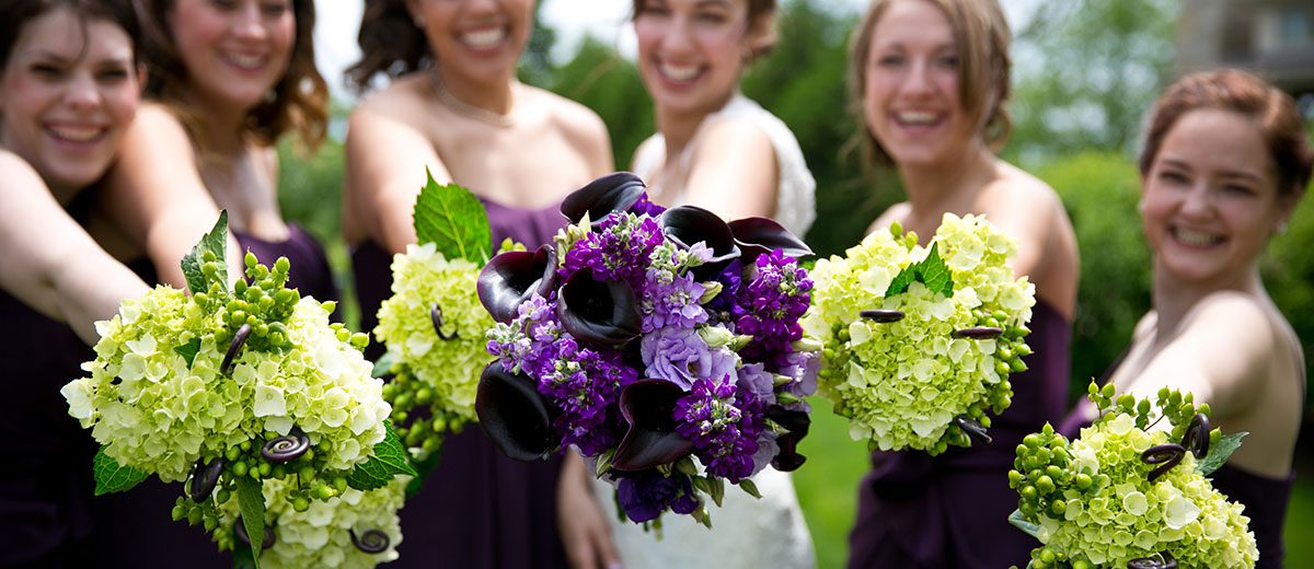 Design a Beautiful Wedding with Flowers