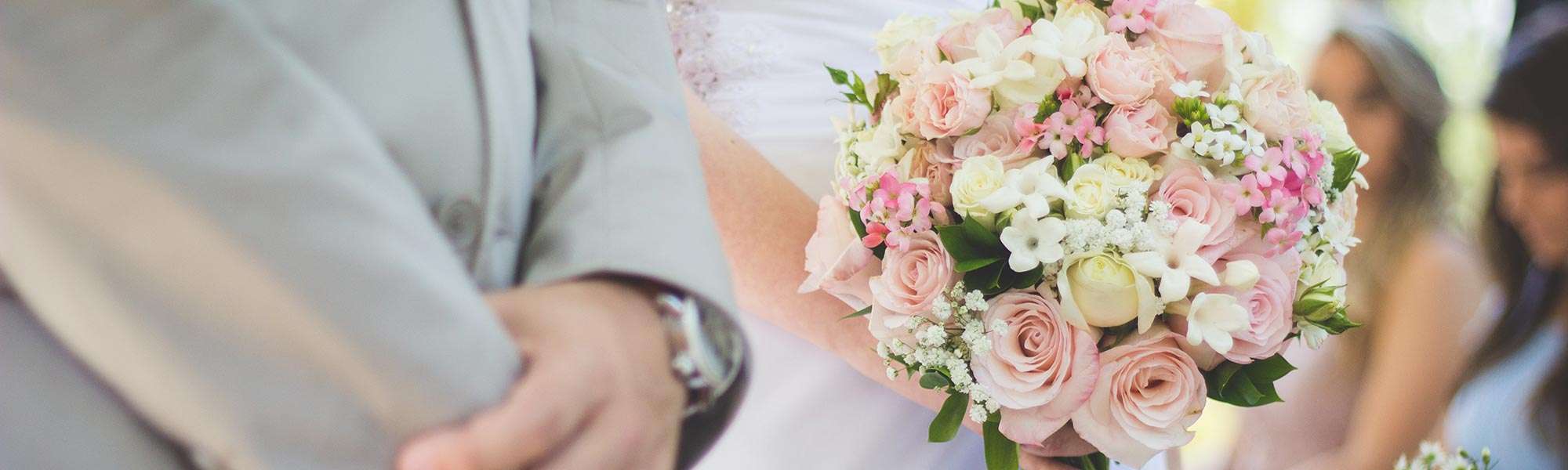 Save Money While Making Your Wedding Memorable