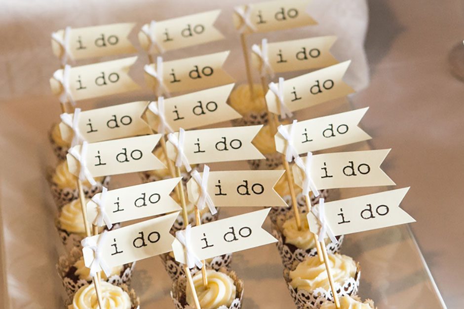 Making your own wedding cake